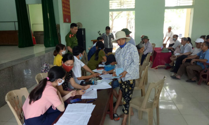 Dân nghèo Thanh Hóa xin không nhận hơn 1,4 tỷ đồng tiền hỗ trợ COVID-19