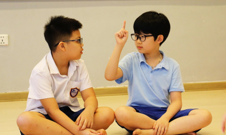 Giáo viên mầm non vất vả xây dựng lại thói quen khi trẻ đi học lại