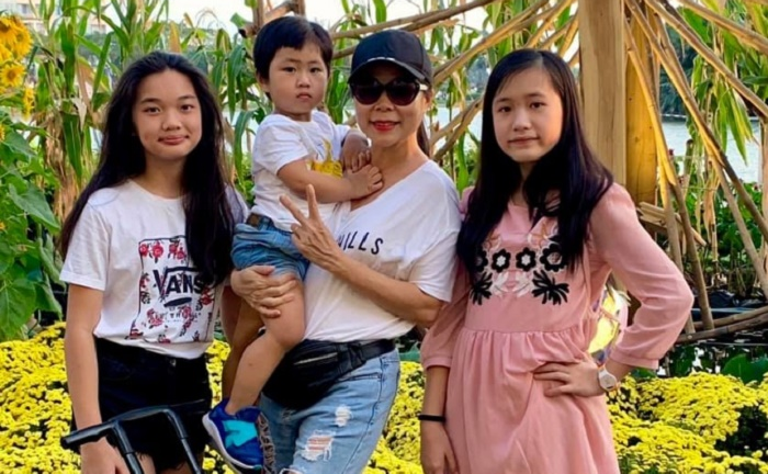 Mỹ Lệ nhắn con gái 14 tuổi đừng quá quan tâm tới hàng hiệu