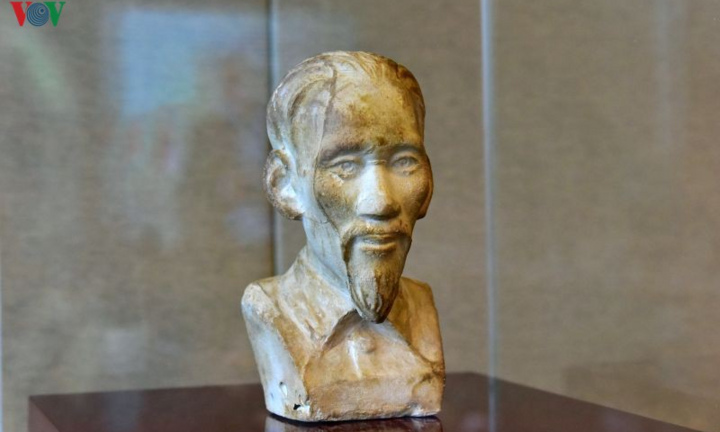 Giám ngục người Pháp và kỷ vật vô giá về Chủ tịch Hồ Chí Minh