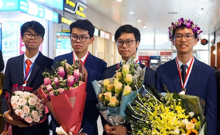 Bộ GD&ĐT tiếp tục tổ chức dự thi Olympic khu vực và quốc tế