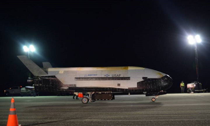 Tàu vũ trụ bí mật X-37B, vũ khí tấn công không gian Mỹ quyết tâm che giấu