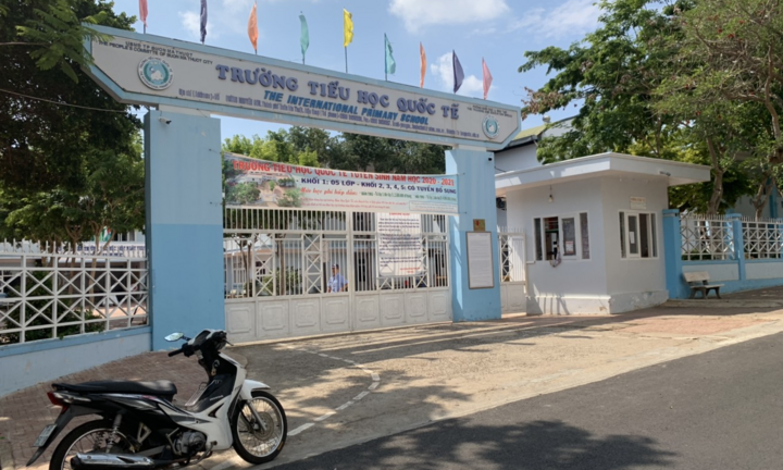 Để HS tiểu học ra khỏi trường, đi bộ 13km về: Trường nói '10 năm mới có một lần'
