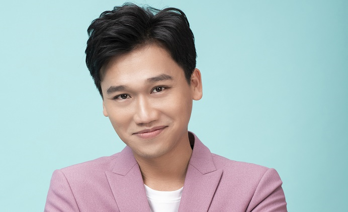 Xuân Nghị từng ở khu ổ chuột, húp cháo qua ngày