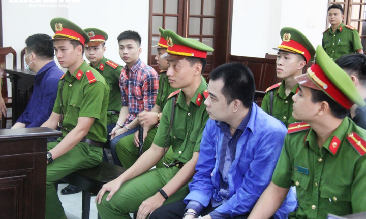 Đang xét xử nhóm giang hồ Giang '36' vây xe chở công an ở Đồng Nai