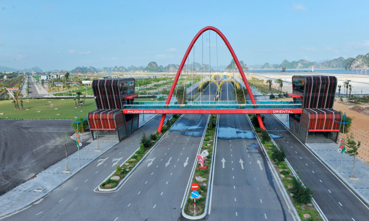 ‘Cú hích’ Vân Đồn