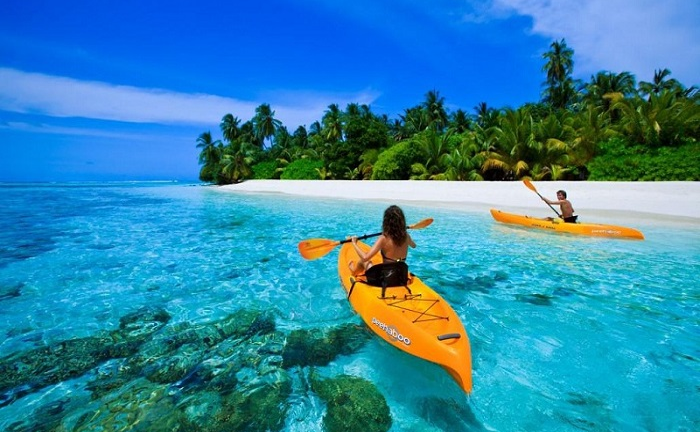 Cần nghĩ cách để dân có tiền đi du lịch