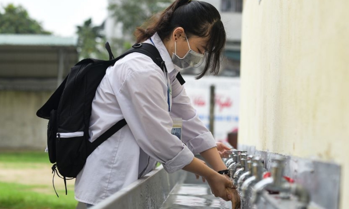 Trường thu 90.000 đồng/học sinh để chống COVID-19, hiệu trưởng nói gì?