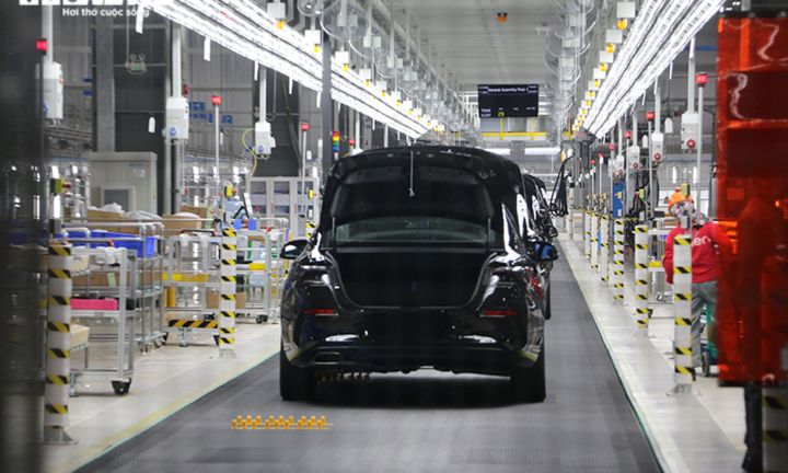 Giảm 50% lệ phí trước bạ: Xe nội sẽ rẻ hơn thế nào?