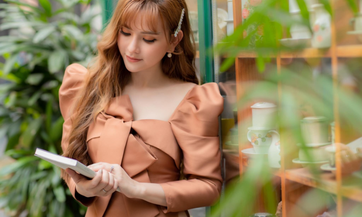 Ca sĩ Thu Thủy tố ê-kíp phim của Cát Phượng - Kiều Minh Tuấn dùng chùa nhạc