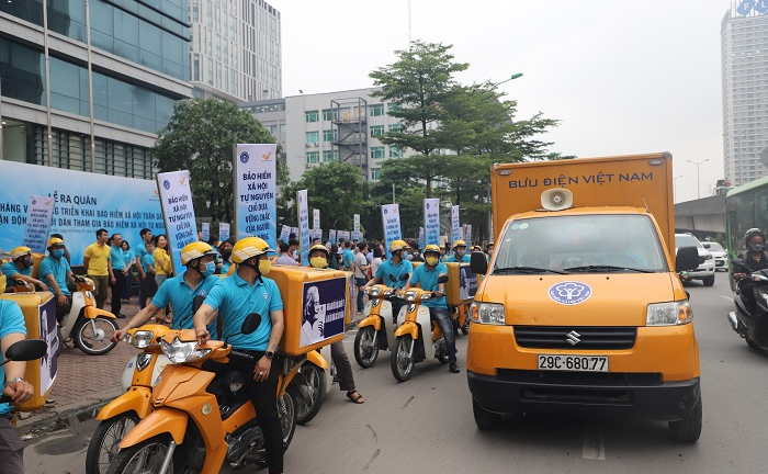 BHXH Việt Nam ra quân hưởng ứng Tháng vận động triển khai BHXH toàn dân 