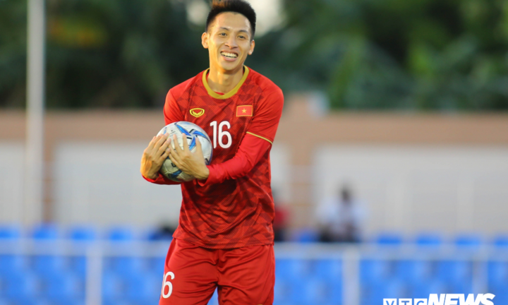 Hùng Dũng tăng giá mạnh nhất V-League, bỏ xa Công Phượng, Tuấn Anh 