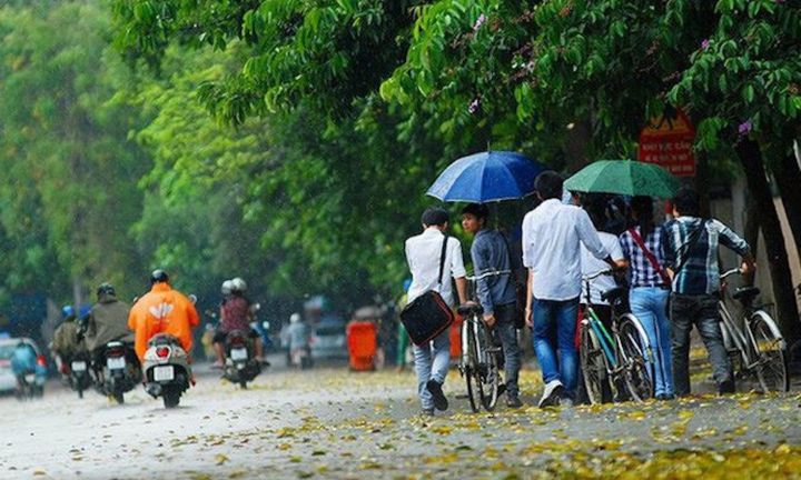 Bắc Bộ mát mẻ, có lúc mưa dông