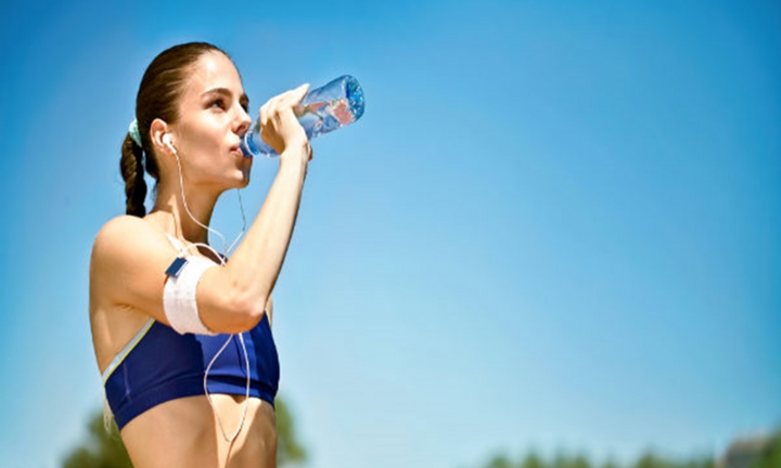 7 cách làm mát cơ thể trong ngày hè nóng nực