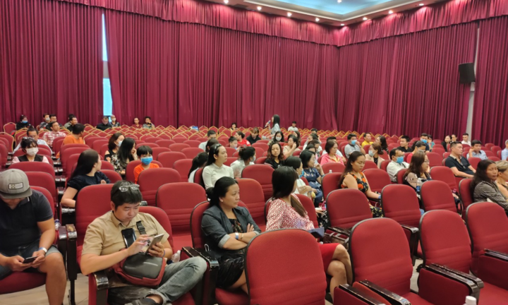 Phụ huynh thuê công ty luật, quyết khởi kiện Trường Việt Úc 