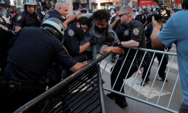 Biểu tình ở Minnesota: 80% người bị bắt trong cuộc đụng độ là người ngoài bang