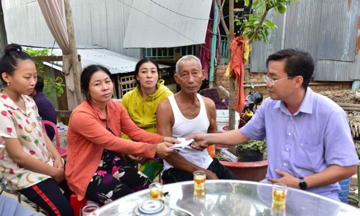 Đi tắm kênh, 2 cha con cùng bé gái 10 tuổi đuối nước thương tâm