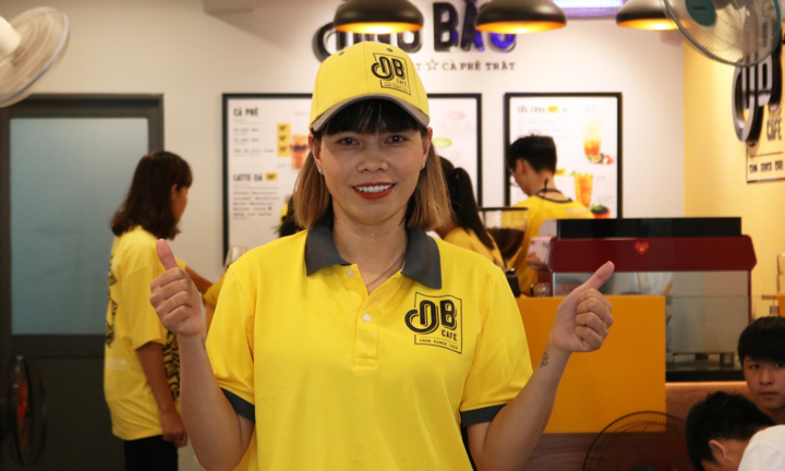 Cựu thủ môn tuyển nữ Việt Nam Kiều Trinh viết tiếp đam mê cùng cà phê Ông Bầu