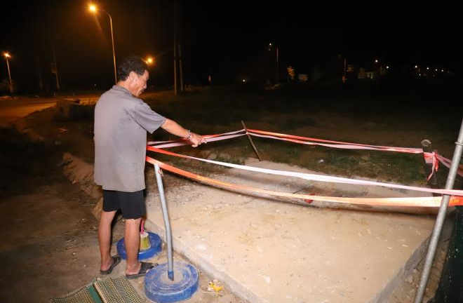 Hà Tĩnh yêu cầu làm rõ vụ bé trai rơi xuống hố ga chết thương tâm