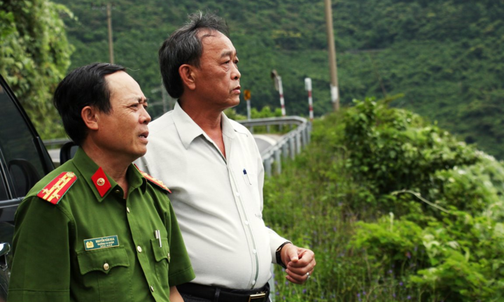 Đề xuất phương án tiêu diệt kẻ giết người trốn trên rừng Hải Vân nếu chống trả