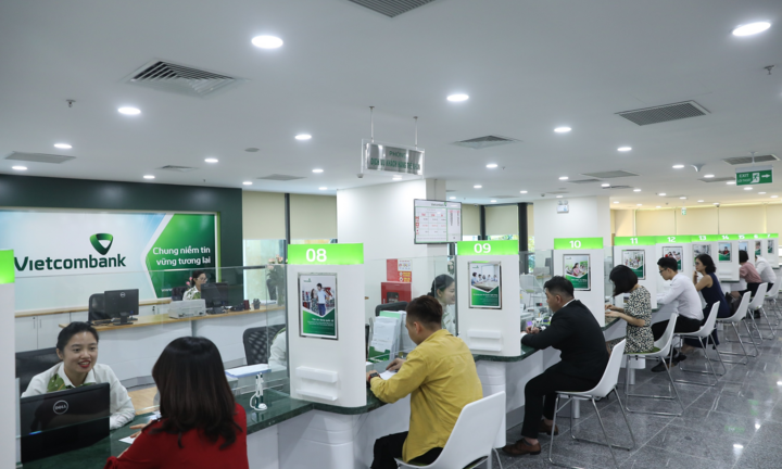 Vietcombank lần thứ 2 liên tiếp đạt quán quân về lợi nhuận tại Việt Nam