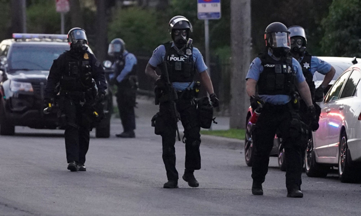 Minneapolis cấm cảnh sát kẹp cổ dân sau cái chết của George Floyd