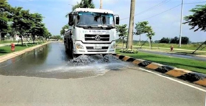 Chi hơn 100 tỷ đồng rửa đường: Hà Nội lý giải thế nào?