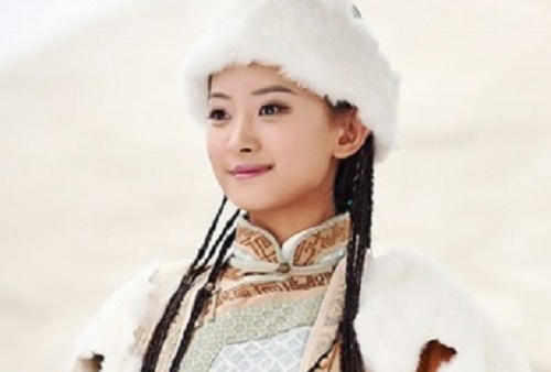 Bị ông chủ quấy rối đến trầm cảm, nữ diễn viên ‘Anh hùng xạ điêu’ hủy hợp đồng