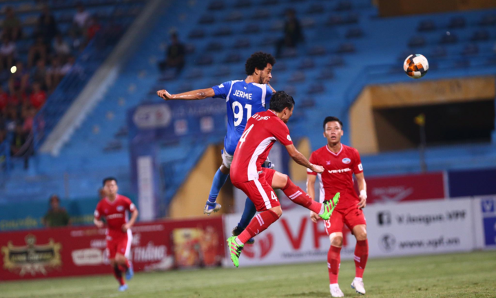 Khắc Ngọc ghi dấu ấn trước HLV Park Hang Seo, Viettel cầm hòa Than Quảng Ninh