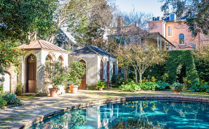 Có gì trong biệt thự cổ hơn 200 năm giá kỷ lục 10 triệu USD?