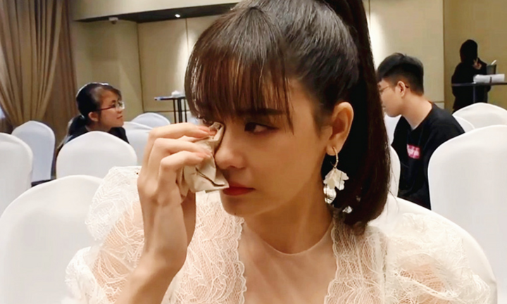 Trương Quỳnh Anh: 'Khóc một mình tội nghiệp lắm, tôi cần một bờ vai'