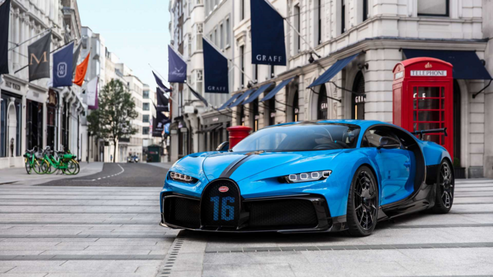 Ngắm Bugatti Chiron Pur Sport hàng hiếm lần đầu tiên xuất hiện tại London
