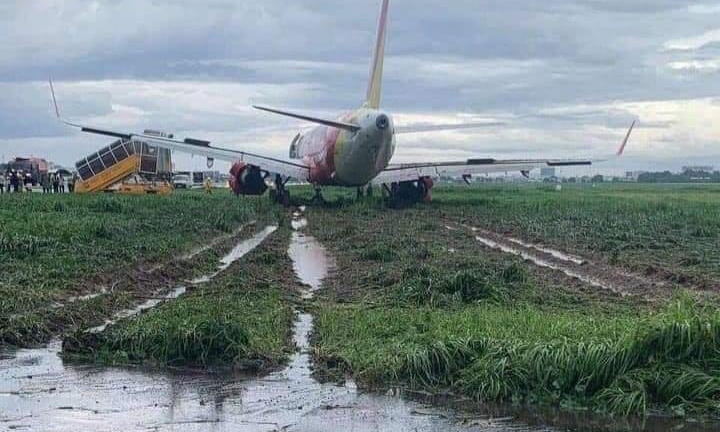 Cục Hàng không điều tra nguyên nhân tàu bay trượt khỏi đường băng