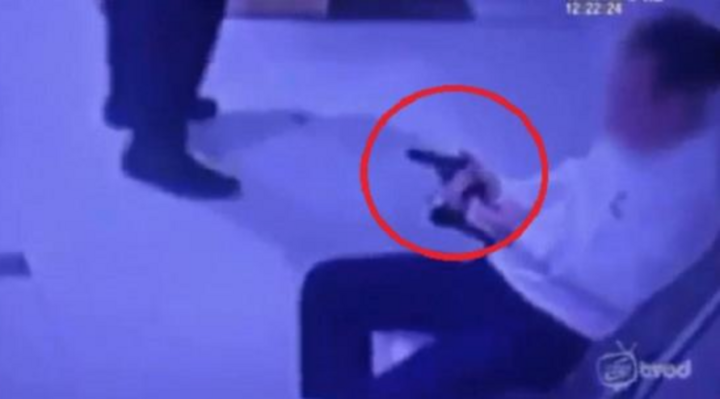 Doanh nhân rút vật giống súng dọa bảo vệ chung cư ở TP.HCM