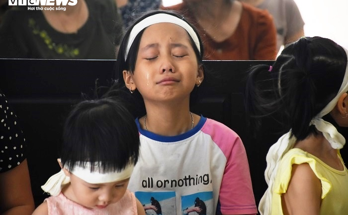 Hoãn phiên xử 'nữ quái' đầu độc chị họ bằng trà sữa khiến người khác chết oan