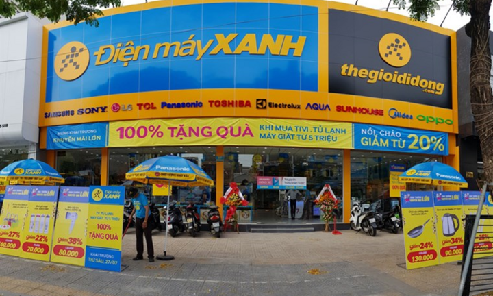 Vừa bắt đầu nắng nóng, Thế giới Di động báo doanh thu tăng đột biến