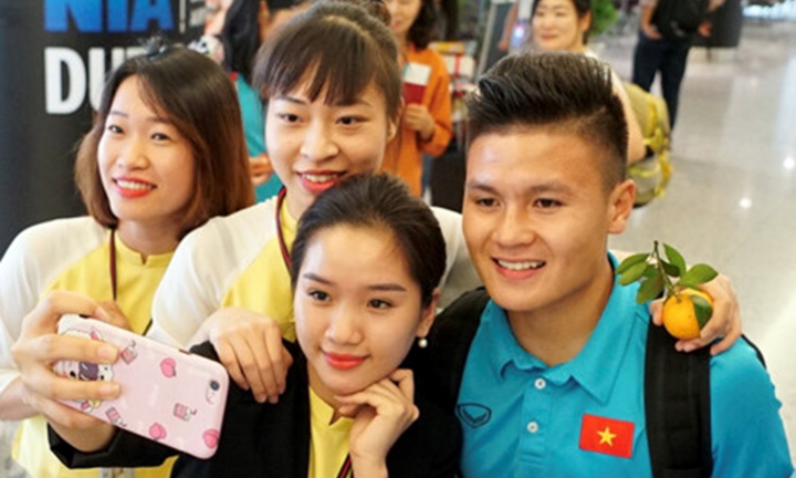 Fan nữ sụp đổ, vỡ tan niềm tin vào thần tượng Quang Hải