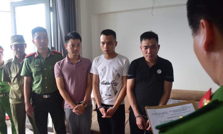 Đường dây lừa trăm tỷ qua mạng do nam cử nhân cầm đầu hoạt động tinh vi cỡ nào?