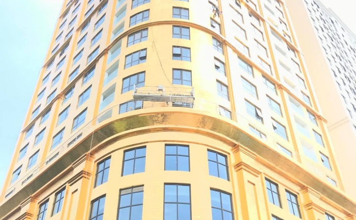 Toà khách sạn dát vàng gây chói mắt người dân ở Hà Nội