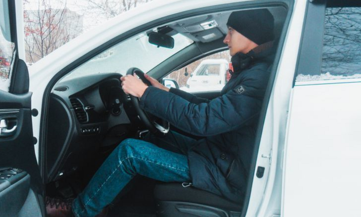 Ba mẹo vặt giúp bạn lái xe an toàn