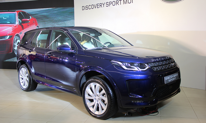 Land Rover Discovery Sport 2020 giá từ 2,6 tỷ đồng 