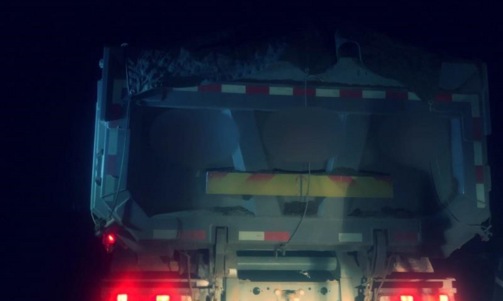 Xử phạt kẻ đe doạ nhà báo sau phản ánh dàn xe 'khủng long' chở cát ở Quảng Trị