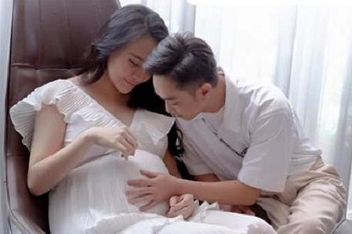 Ảnh: Đàm Thu Trang hạnh phúc khi mang thai con đầu lòng với Cường 'Đô La'