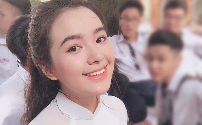 Hot girl 'con nhà giàu' làm thêm từ năm lớp 10, tự đóng học phí trường quốc tế