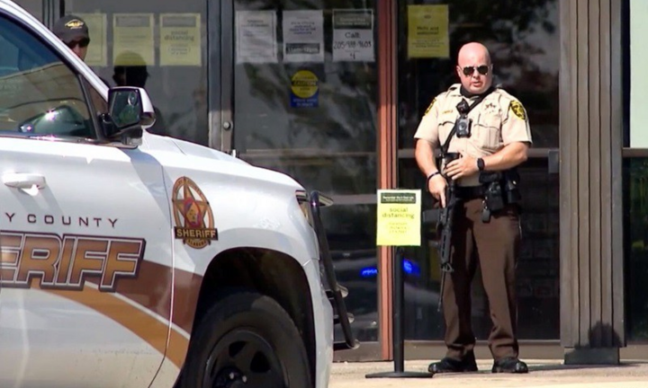 Xả súng ở trung tâm thương mại Mỹ, 4 người thương vong