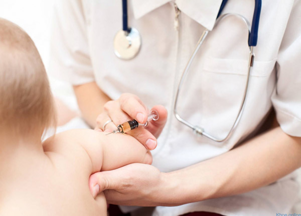 Dịch bạch hầu lan rộng: Chuyên gia chỉ rõ dấu hiệu và cách phòng bệnh 