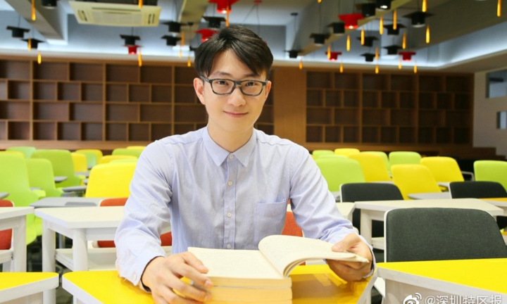 Thầy giáo trẻ gây sốt mạng khi tặng 'bánh mì Doraemon' cho học sinh 