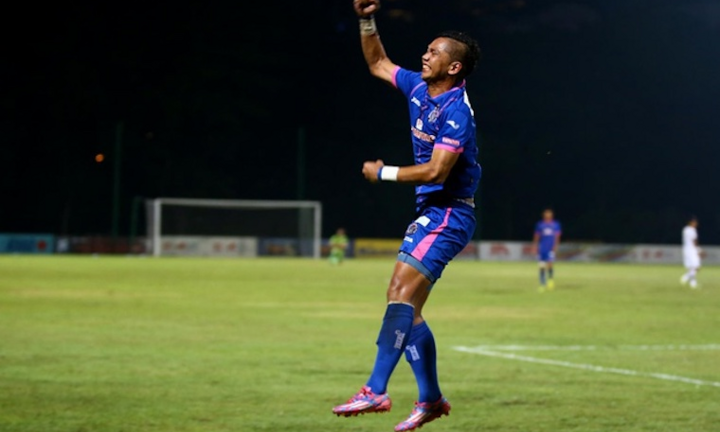 Nhà vô địch AFF Cup tử nạn, để lại vợ và 3 con