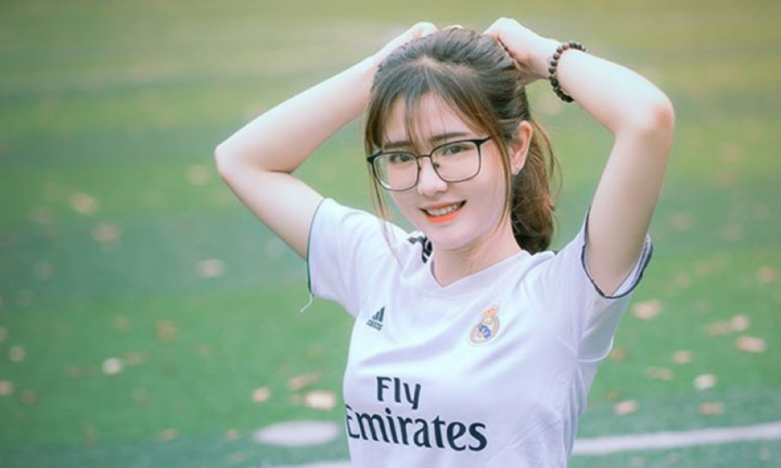 Vẻ đẹp thu hút mọi ánh nhìn của nữ sinh Học viện Nông nghiệp