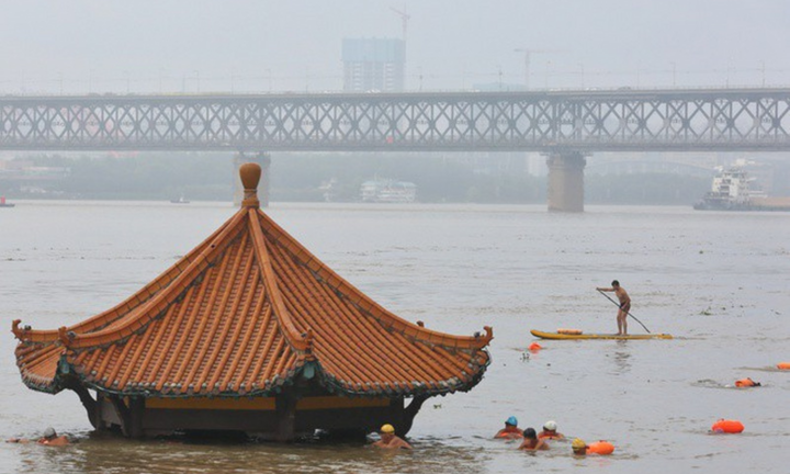Mưa lớn kéo dài, hồ nước ngọt lớn nhất Trung Quốc khả năng có lũ lớn